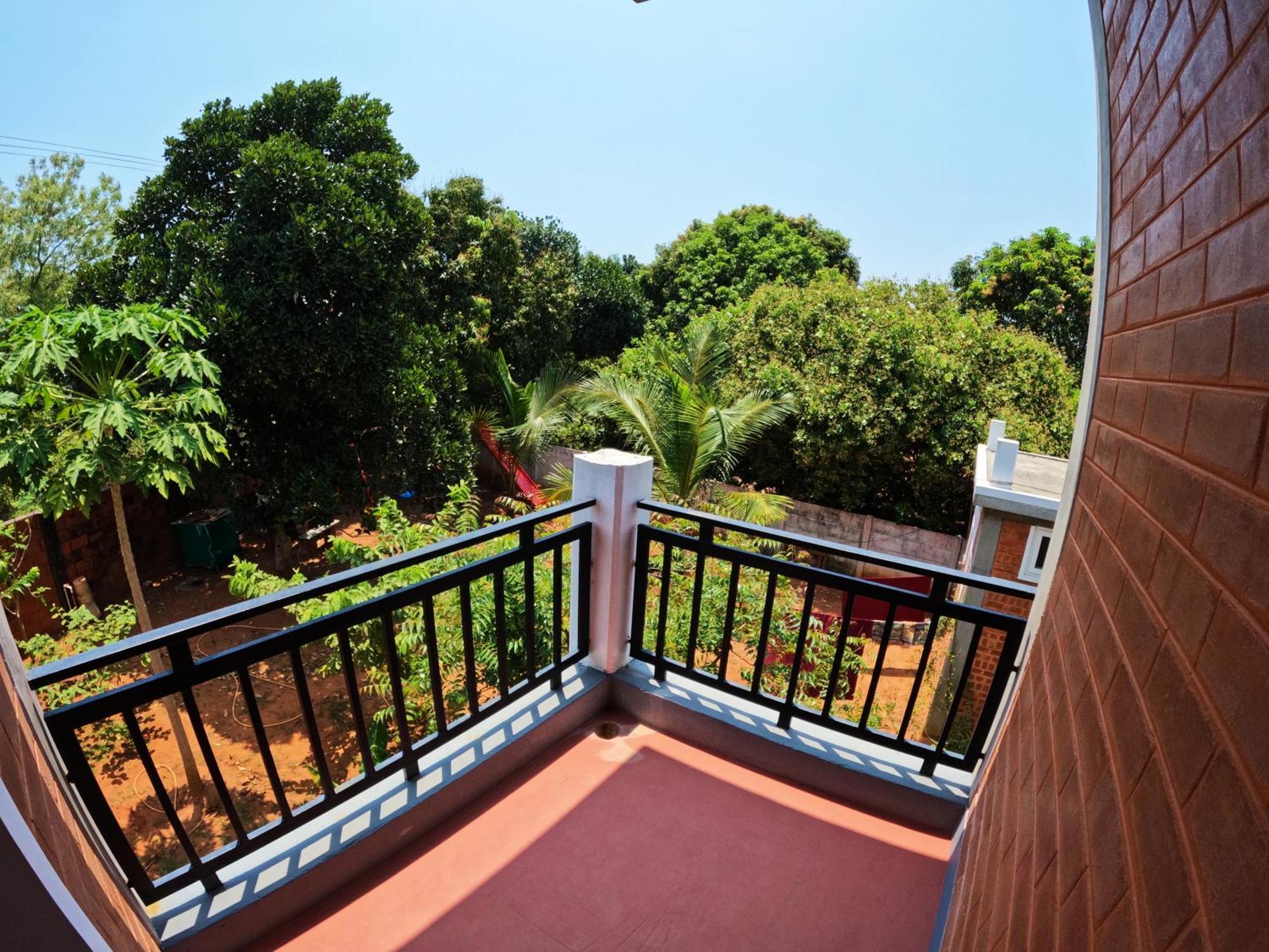 Wow Farm House Auroville Eksteriør bilde