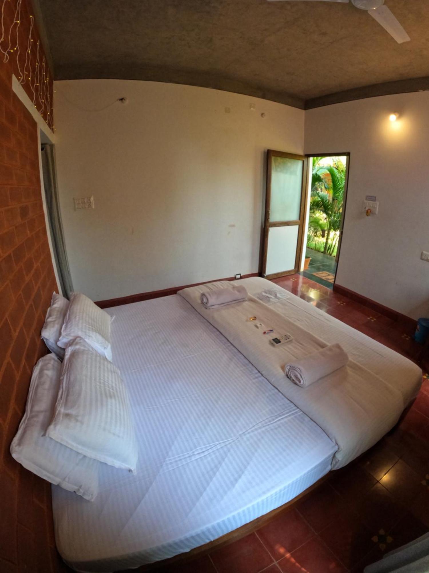 Wow Farm House Auroville Eksteriør bilde